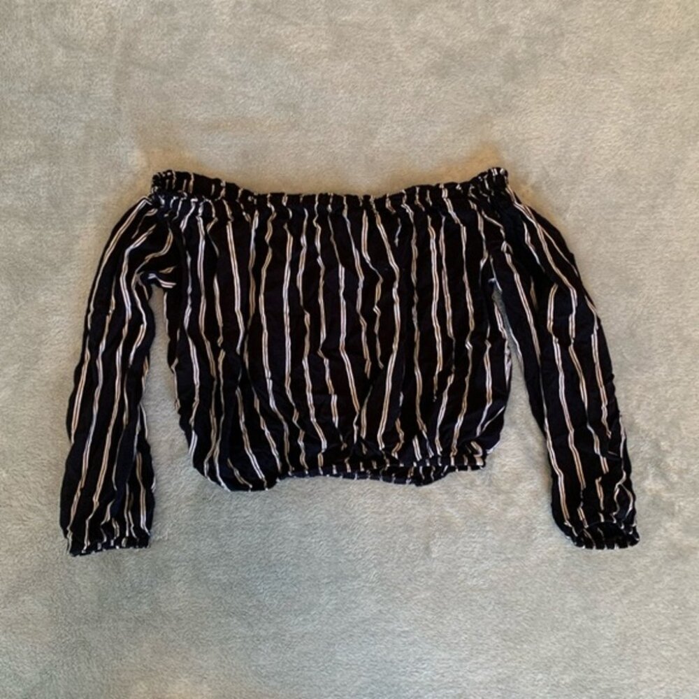 Adorable Navy & White Off the Shoulder Crop Top